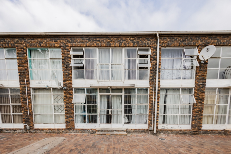 2 Bedroom Property for Sale in Oakdene Western Cape
